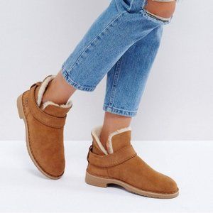 Ugg McKay Shearling Suede boots size 5.5
